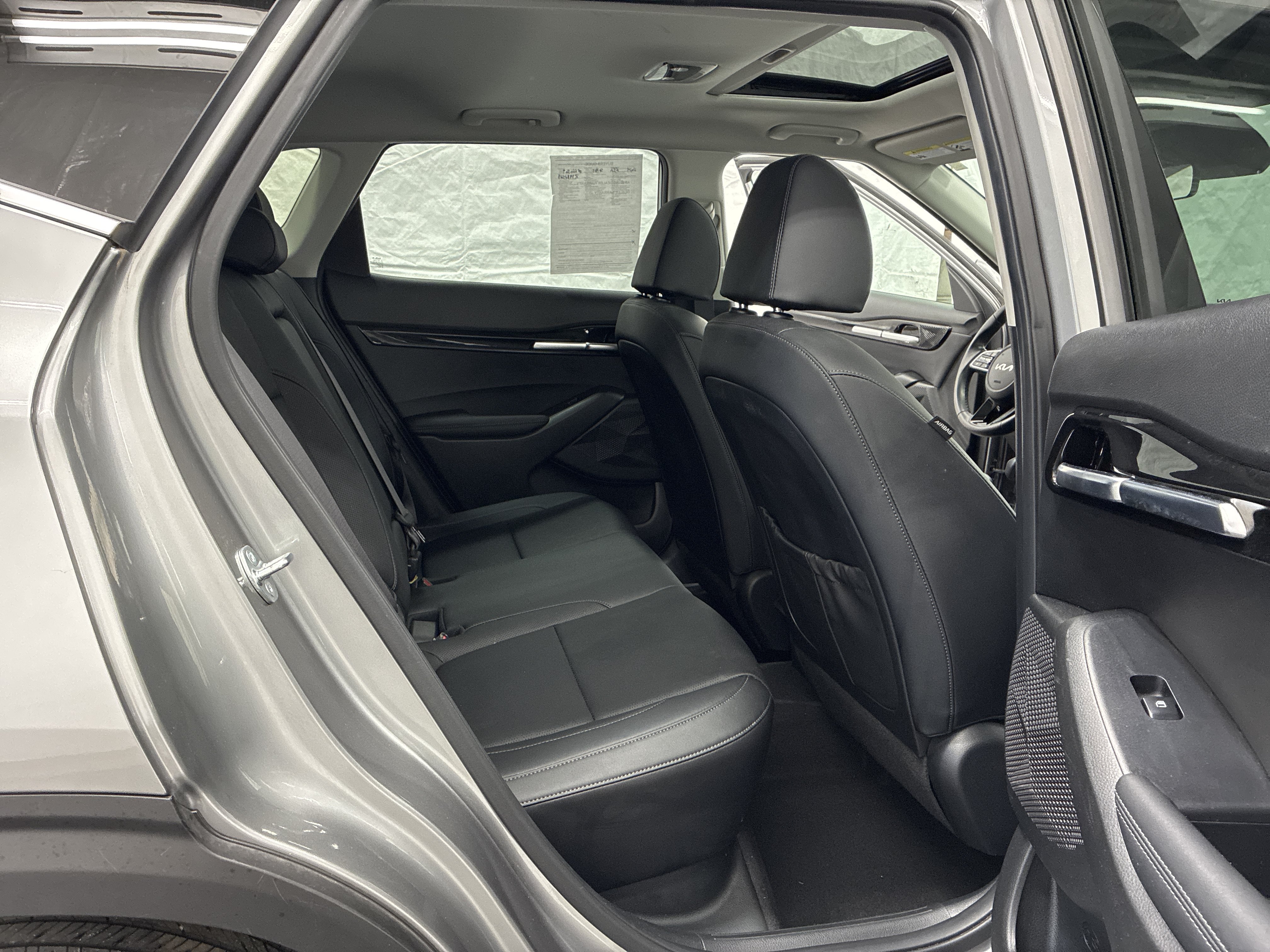 Certified 2024 Kia Seltos EX AWD/4WD image 9
