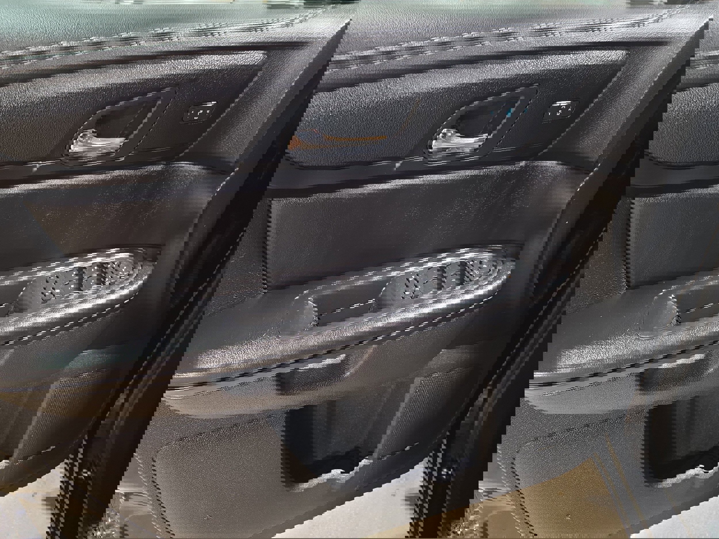 Used 2017 Chevrolet Traverse LT image 11