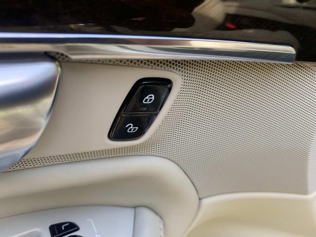 Used 2018 Volvo XC90 T6 Momentum w/ Momentum Plus Package image 15