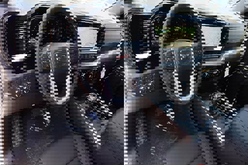 New 2026 GMC Sierra 1500 SLT w/ SLT Premium Package image 8