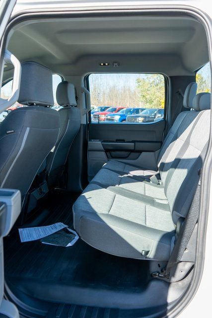 Used 2022 Ford F150 XL w/ Trailer Tow Package image 9
