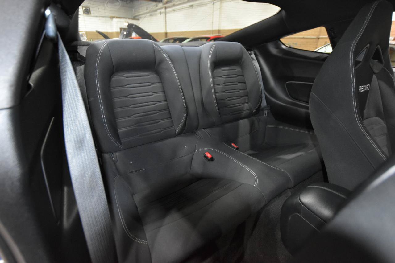 Used 2017 Ford Mustang GT w/ GT Performance Package RWD image 29