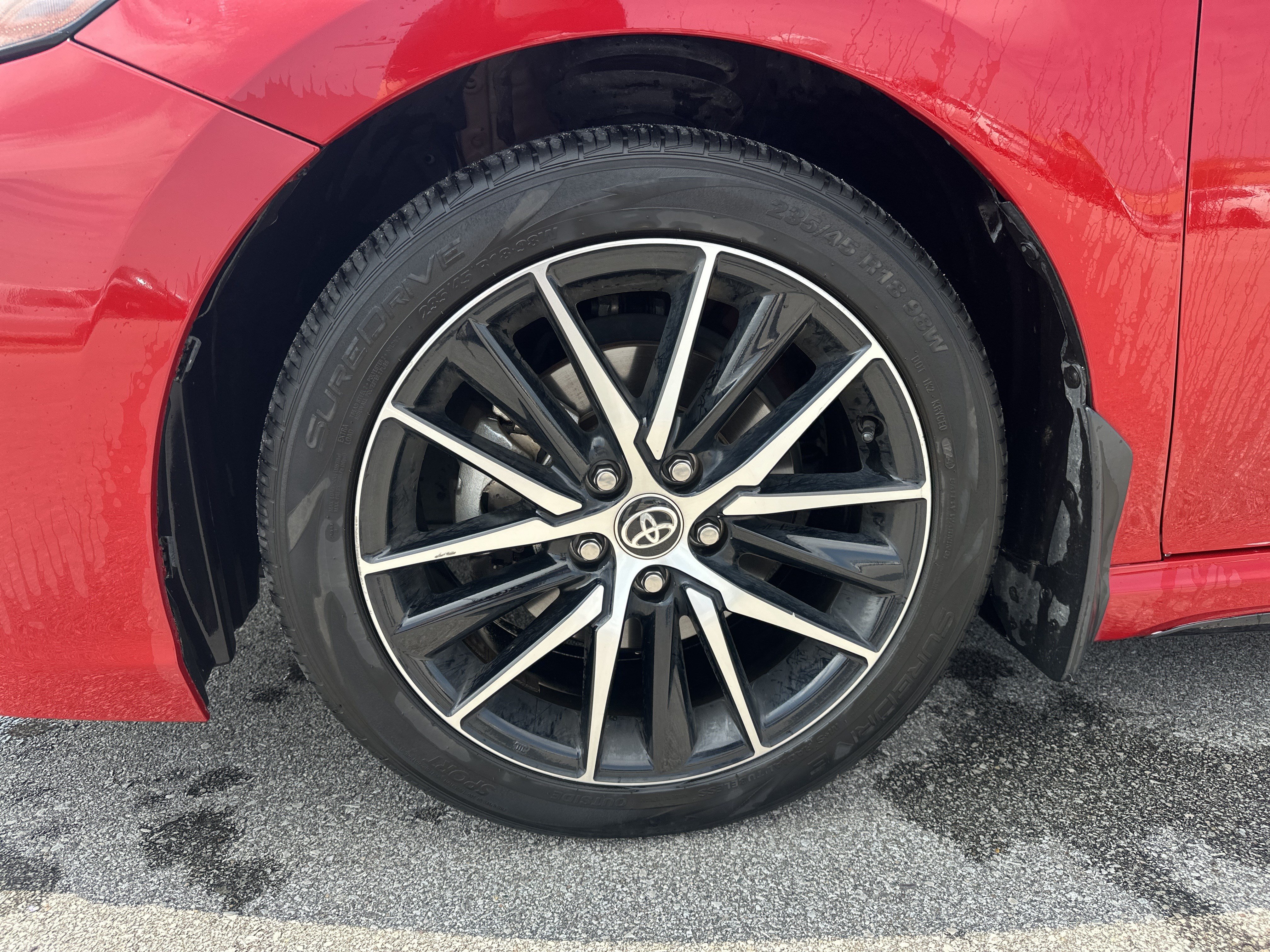 Used 2024 Toyota Camry SE FWD image 8