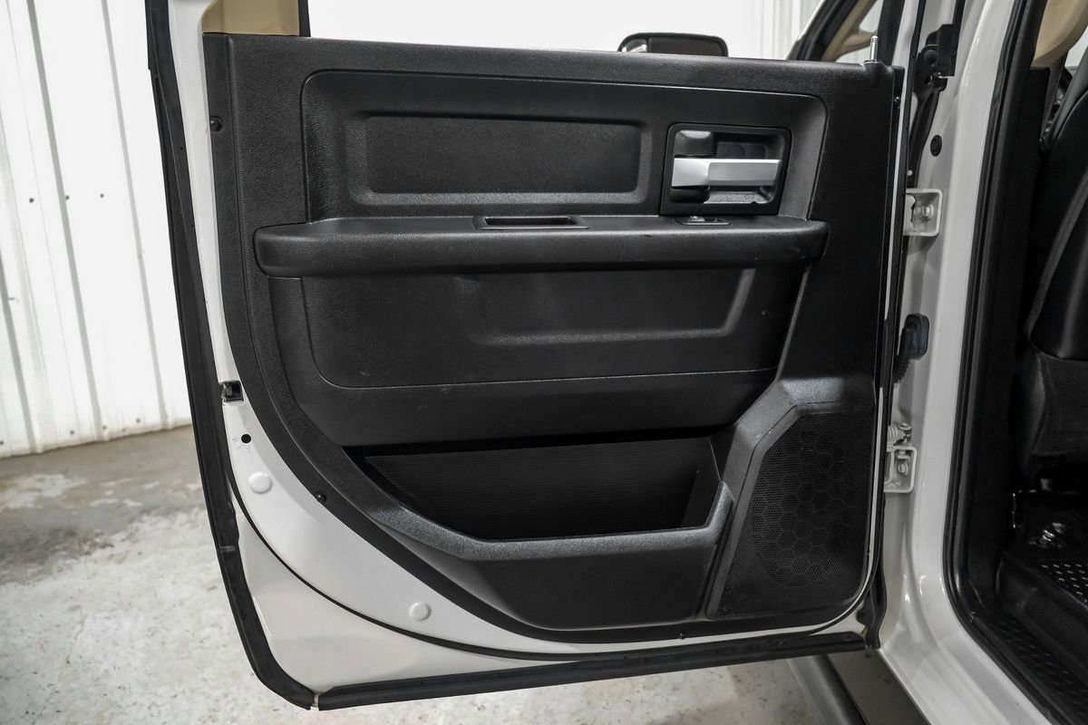 Used 2019 RAM 3500 Tradesman w/ Chrome Appearance Group AWD/4WD image 44