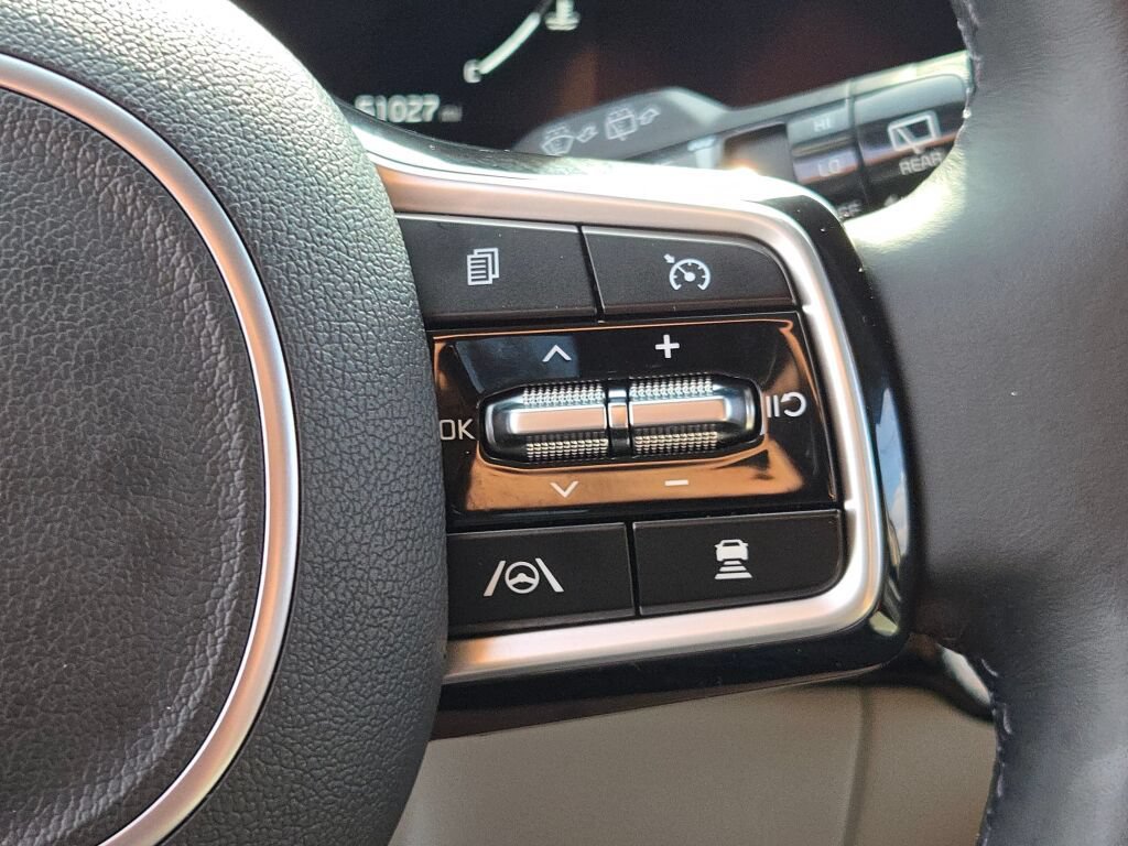 Used 2022 Kia Carnival SX Prestige FWD image 37