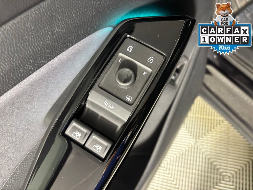 Used 2023 Volkswagen ID.4 Pro S Plus image 13