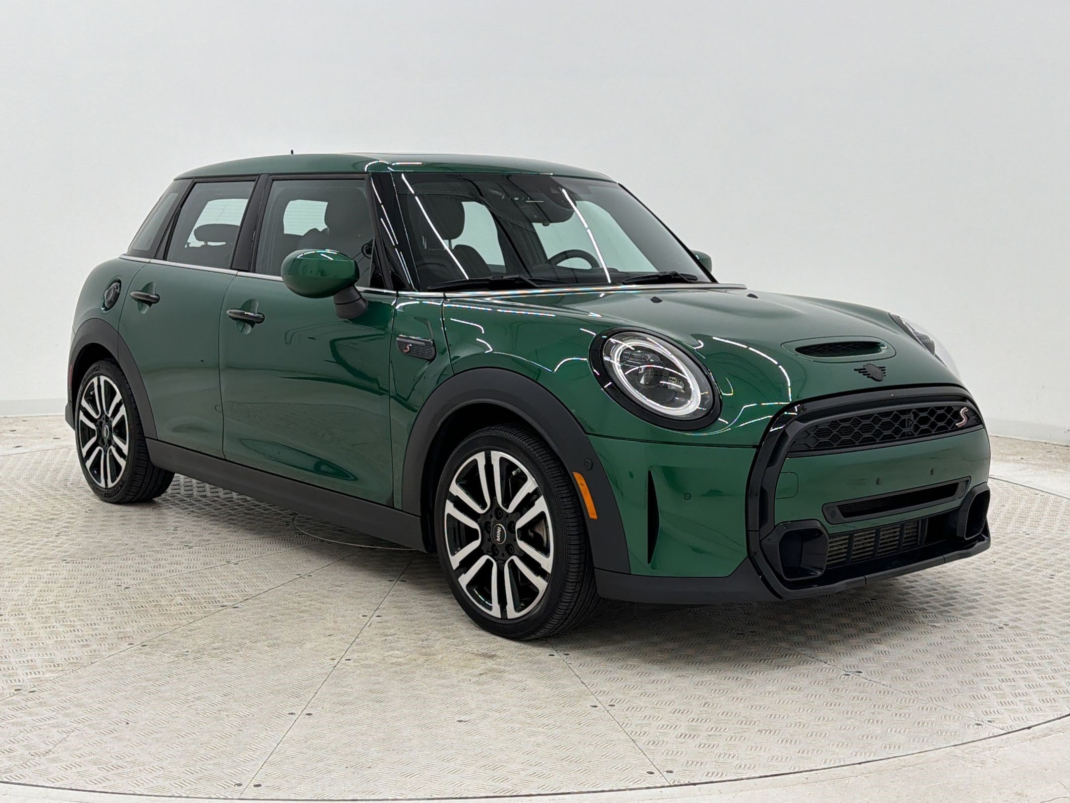 Used 2024 MINI Cooper S FWD image 7