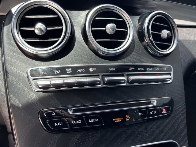 Used 2019 Mercedes-Benz GLC 300 image 31