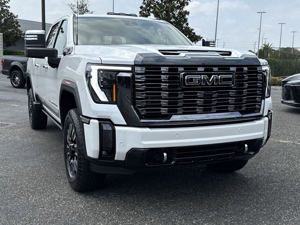Used 2024 GMC Sierra 2500 Denali Ultimate AWD/4WD image 12