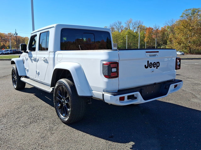Used 2023 Jeep Gladiator Overland image 23
