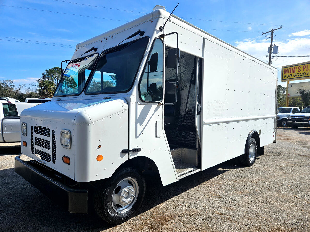 Used 2014 Ford E-350 and Econoline 350 Super Duty w/ A/C Prep Package image 3