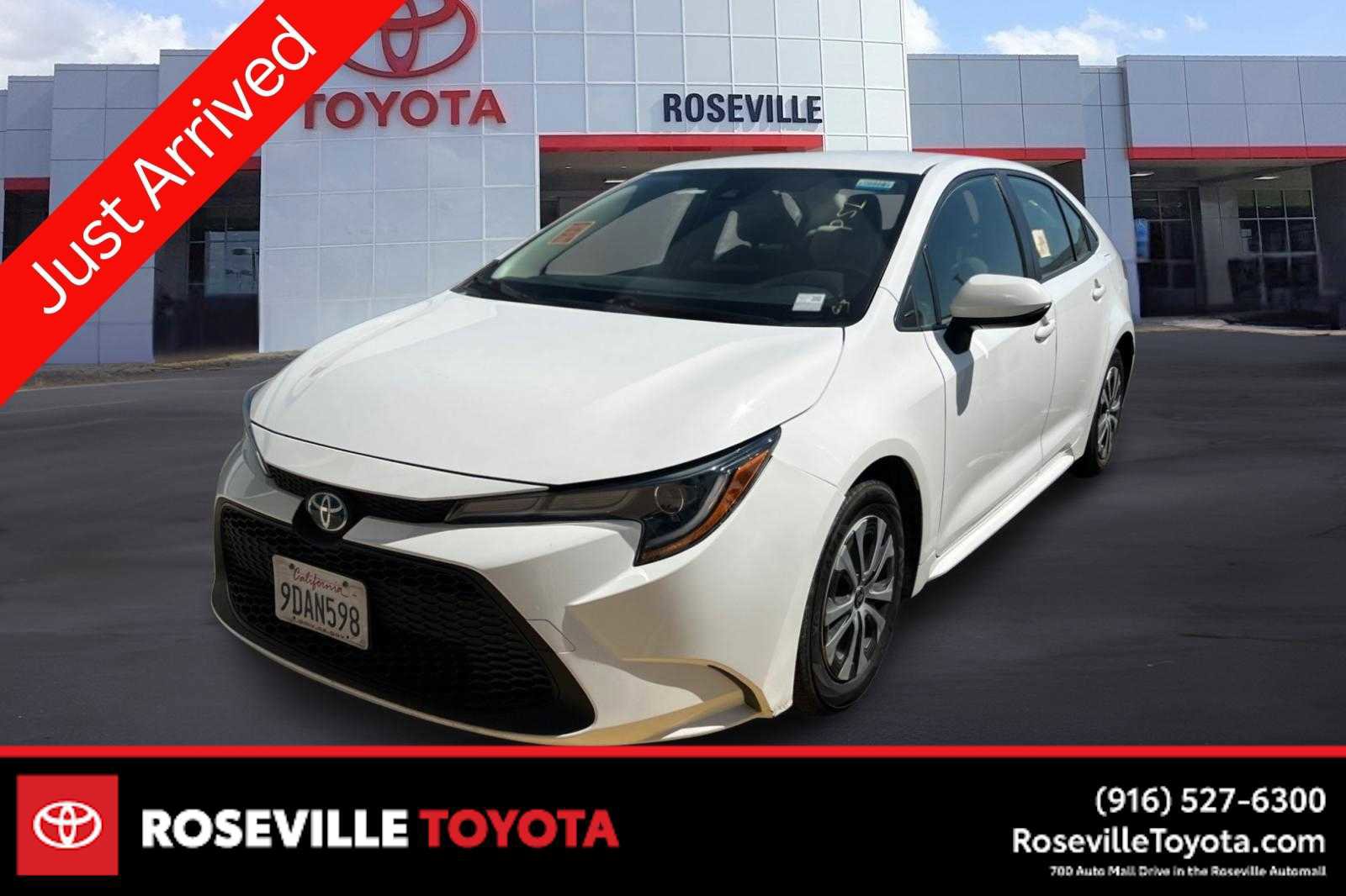 Used 2022 Toyota Corolla LE FWD image 1