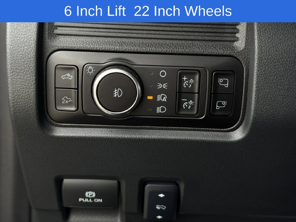 Used 2025 Ford F250 Lariat w/ Chrome Package AWD/4WD image 24