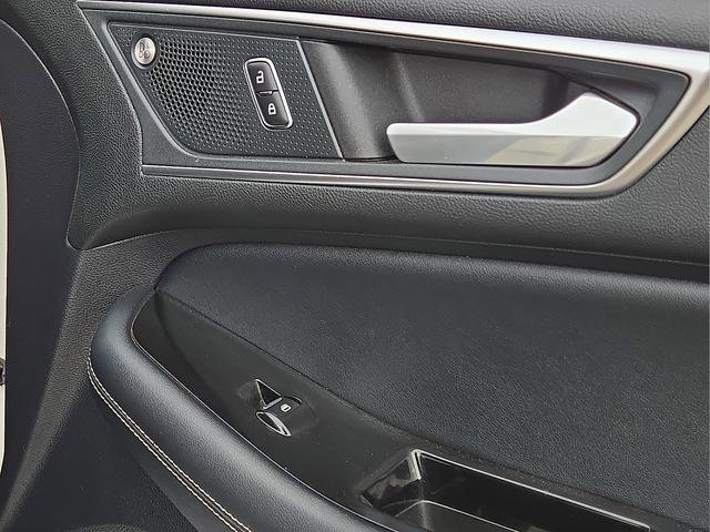 Used 2019 Ford Edge ST w/ Convenience Package image 14