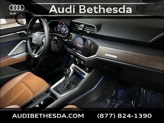 Used 2025 Audi Q3 2.0T Premium Plus w/ Premium Plus Package AWD/4WD image 11