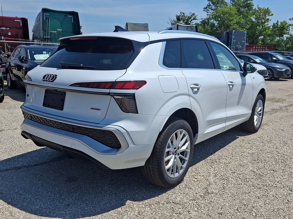 New 2026 Audi Q3 quattro 2.0T AWD/4WD image 4