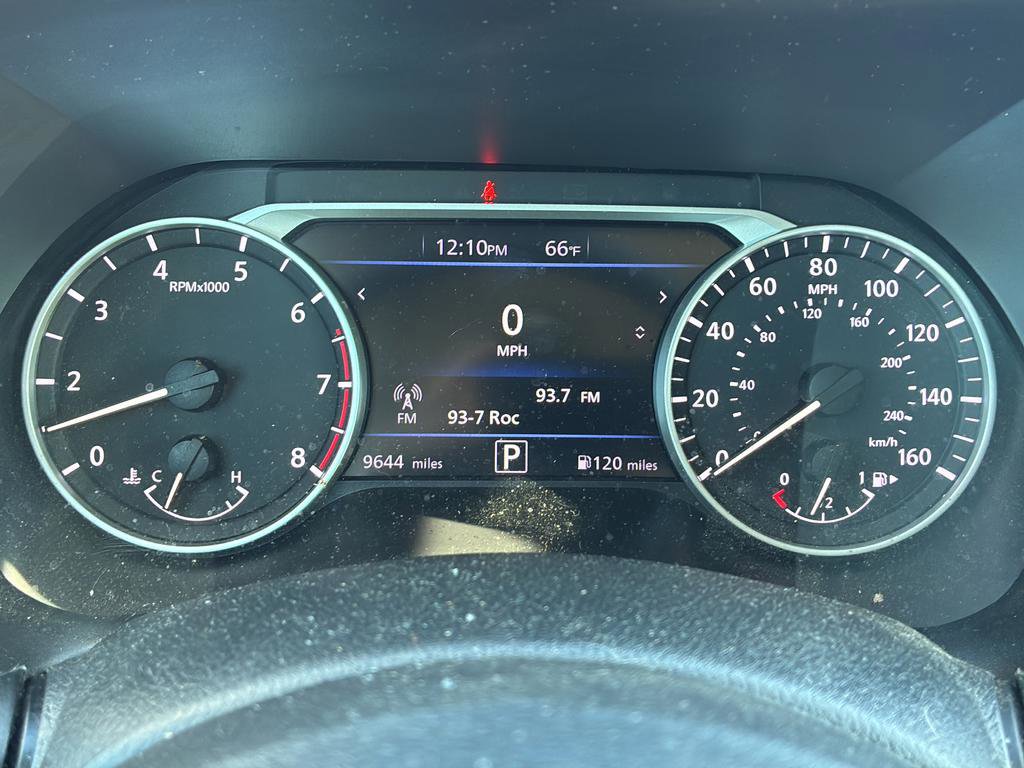 Used 2025 Nissan Sentra SR image 32