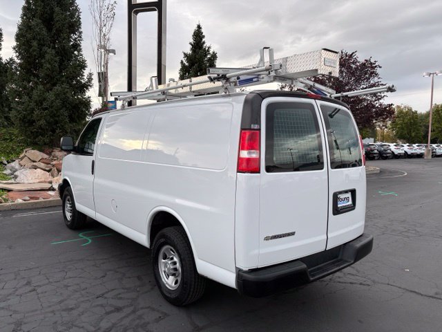 Used 2021 Chevrolet Express 2500 w/ Driver Convenience Package RWD image 4