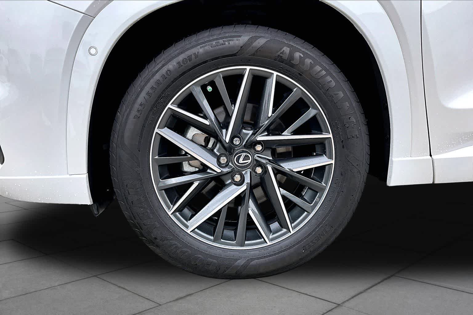 Used 2025 Lexus TX 350 FWD w/ Technology Package image 11