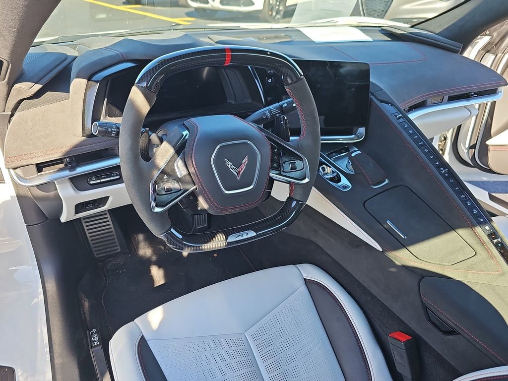 Used 2023 Chevrolet Corvette Z06 image 13