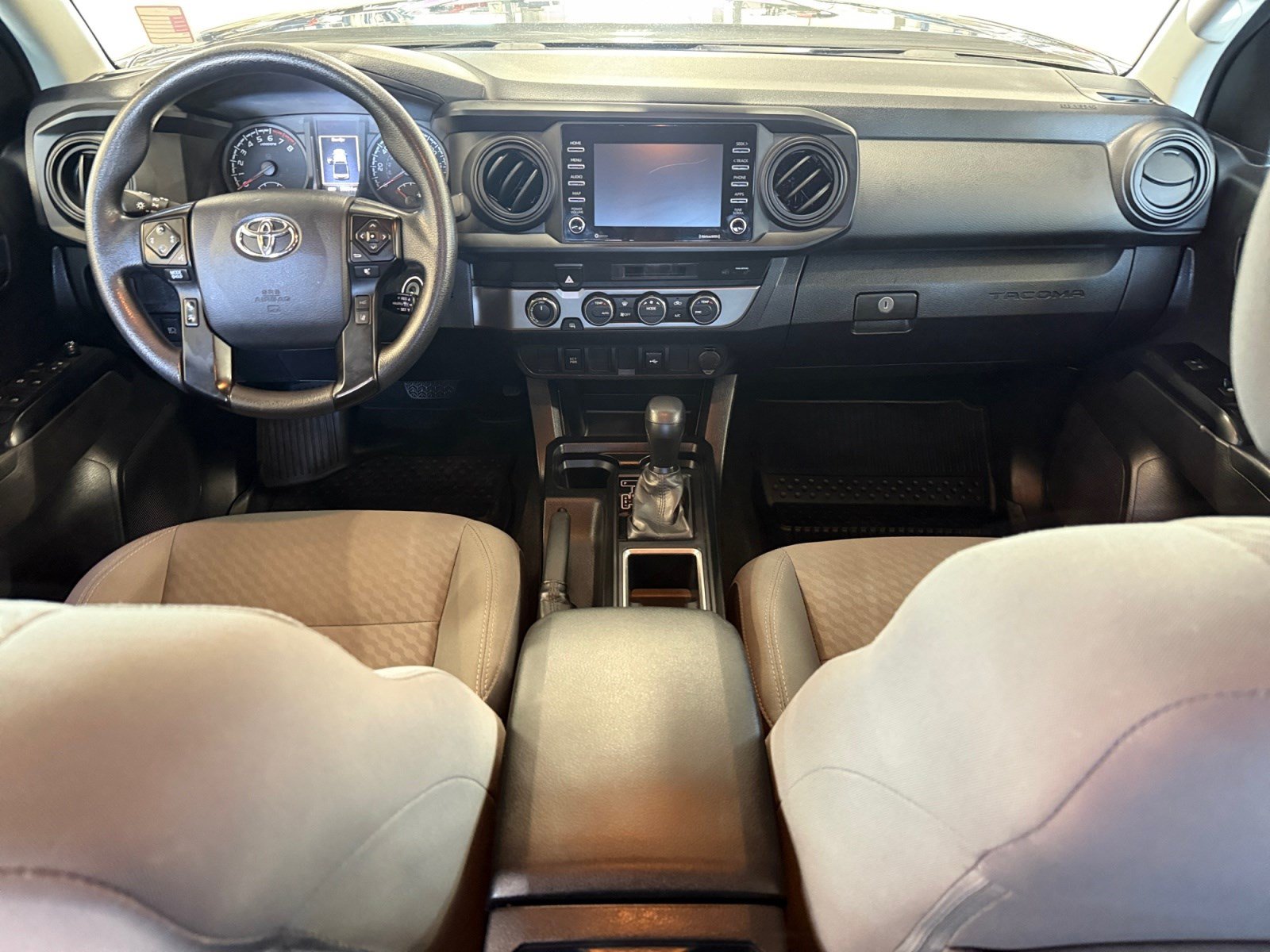 Used 2022 Toyota Tacoma SR AWD/4WD image 14