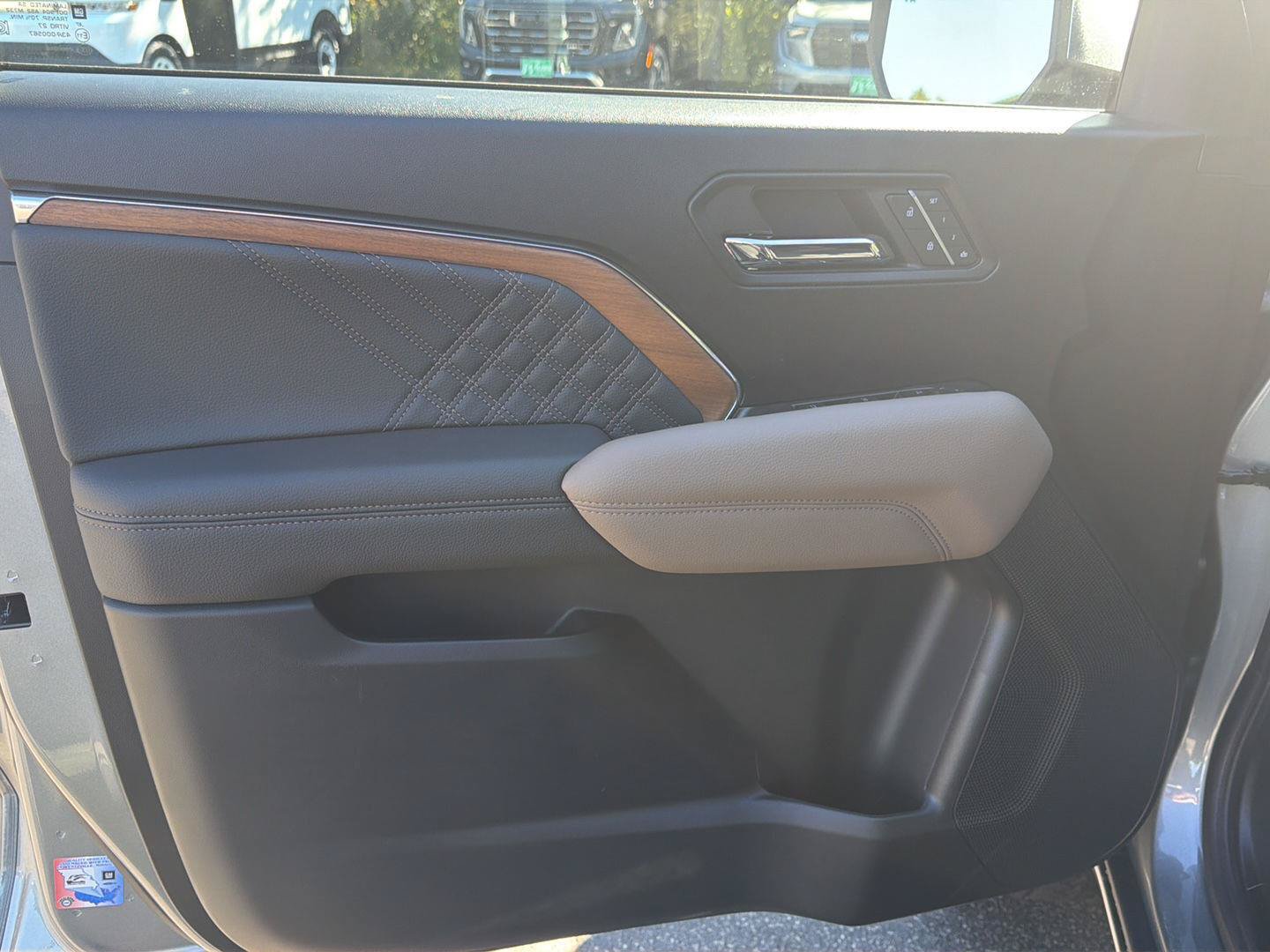 New 2026 GMC Canyon Denali AWD/4WD image 11