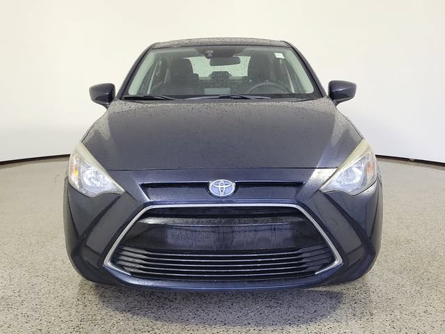 Used 2017 Toyota Yaris iA FWD image 3