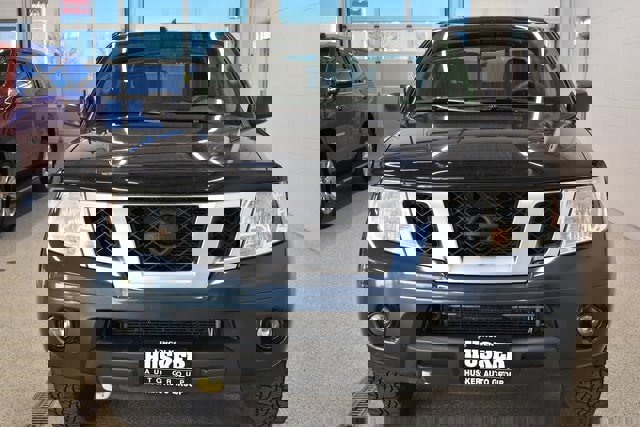 Used 2016 Nissan Frontier Desert Runner image 3