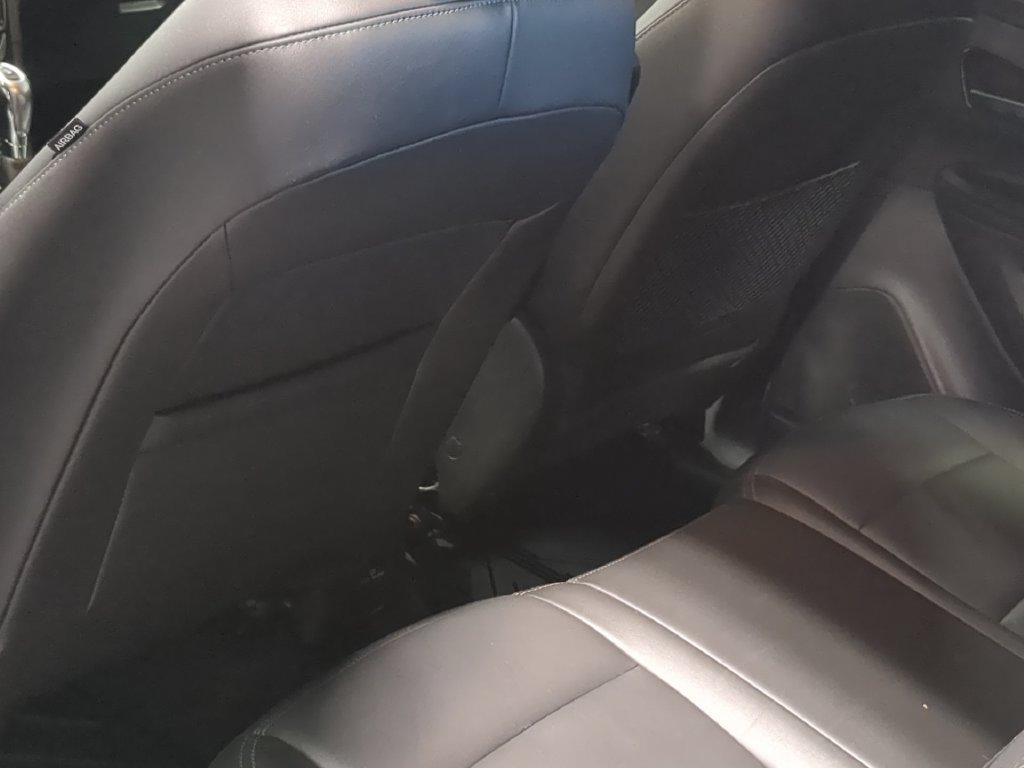 Used 2019 Buick Encore Essence FWD image 22
