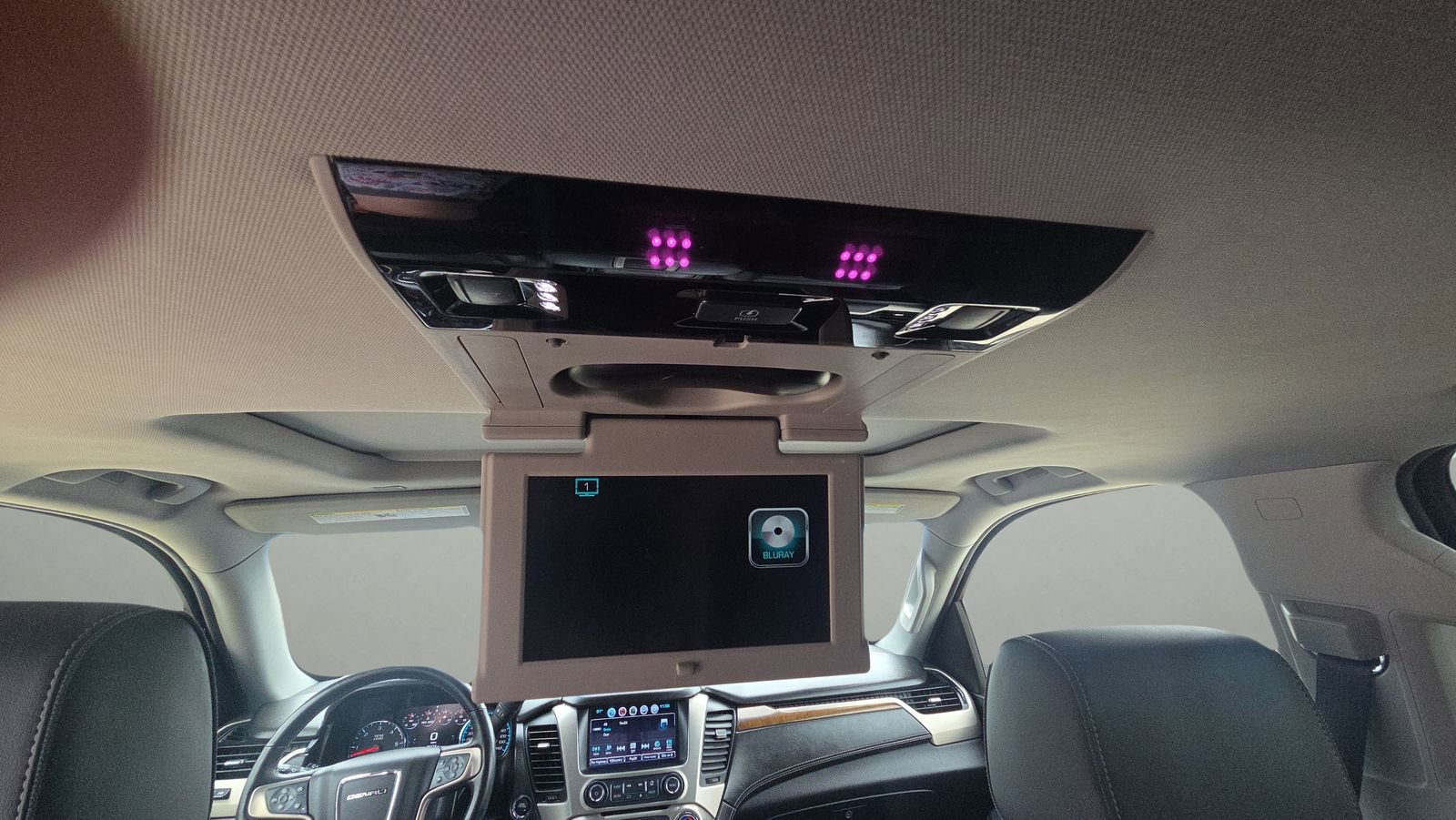 Used 2019 GMC Yukon Denali w/ Denali Ultimate Package image 20