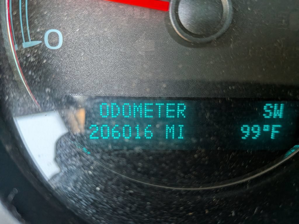 Used 2012 GMC Yukon XL SLT RWD image 16