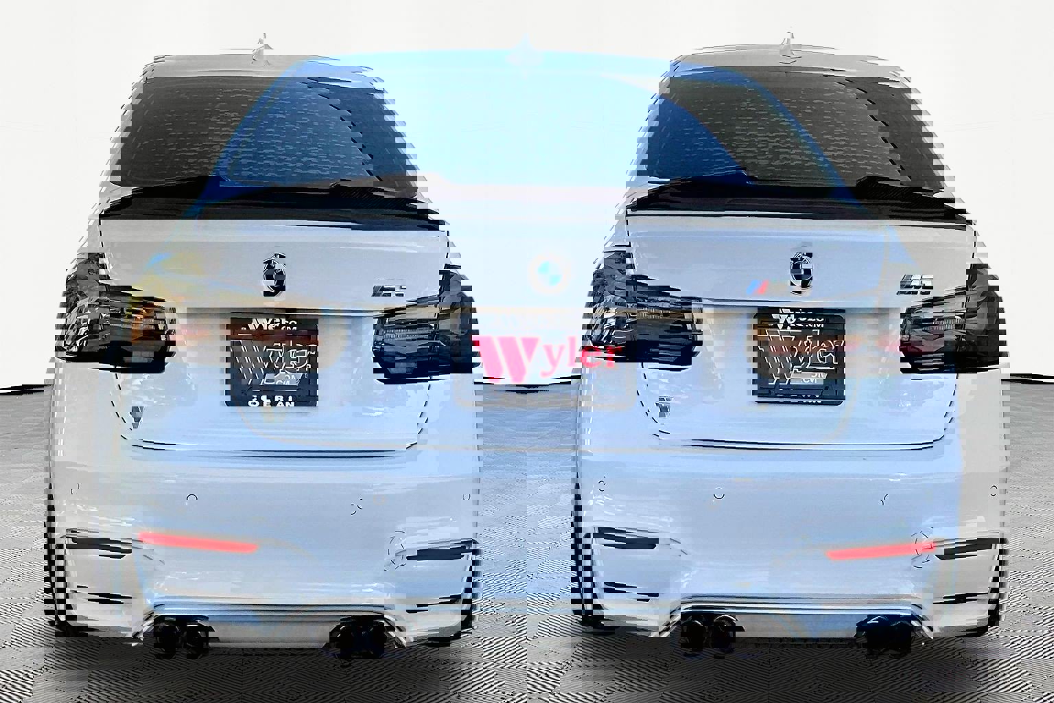 Used 2017 BMW M3 image 5