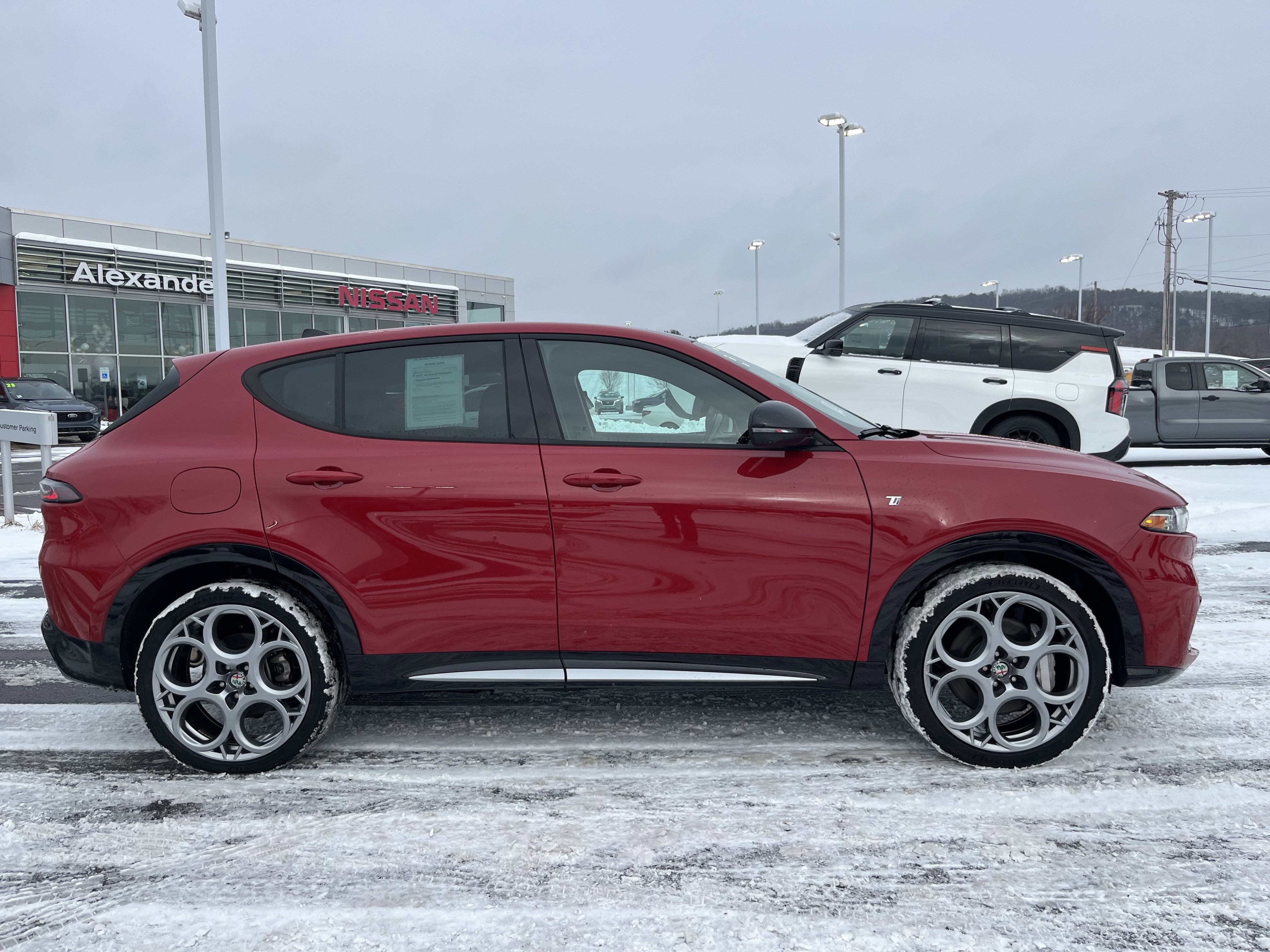 Used 2024 Alfa Romeo Tonale Ti video 2