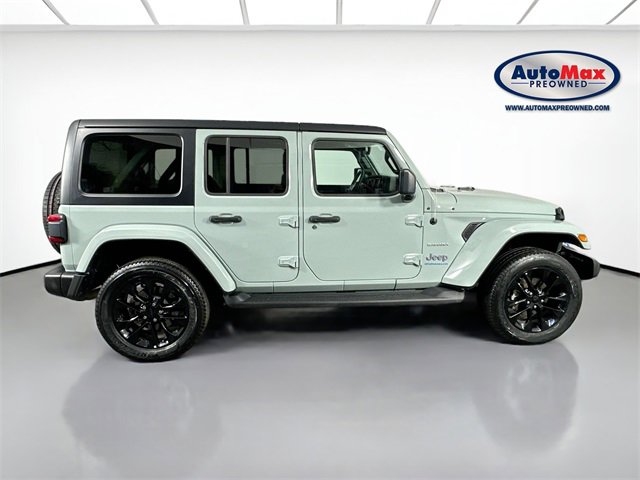 Used 2023 Jeep Wrangler Unlimited Sahara w/ Cold Weather Group image 9