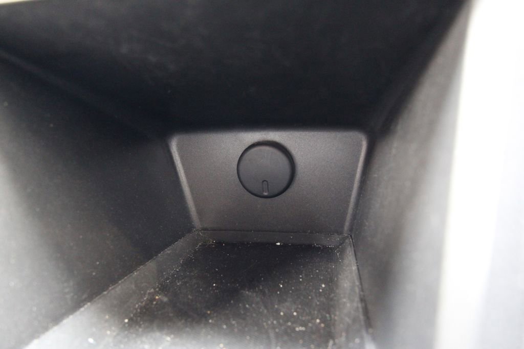 Used 2016 Chevrolet Equinox LT w/ Convenience Package image 26