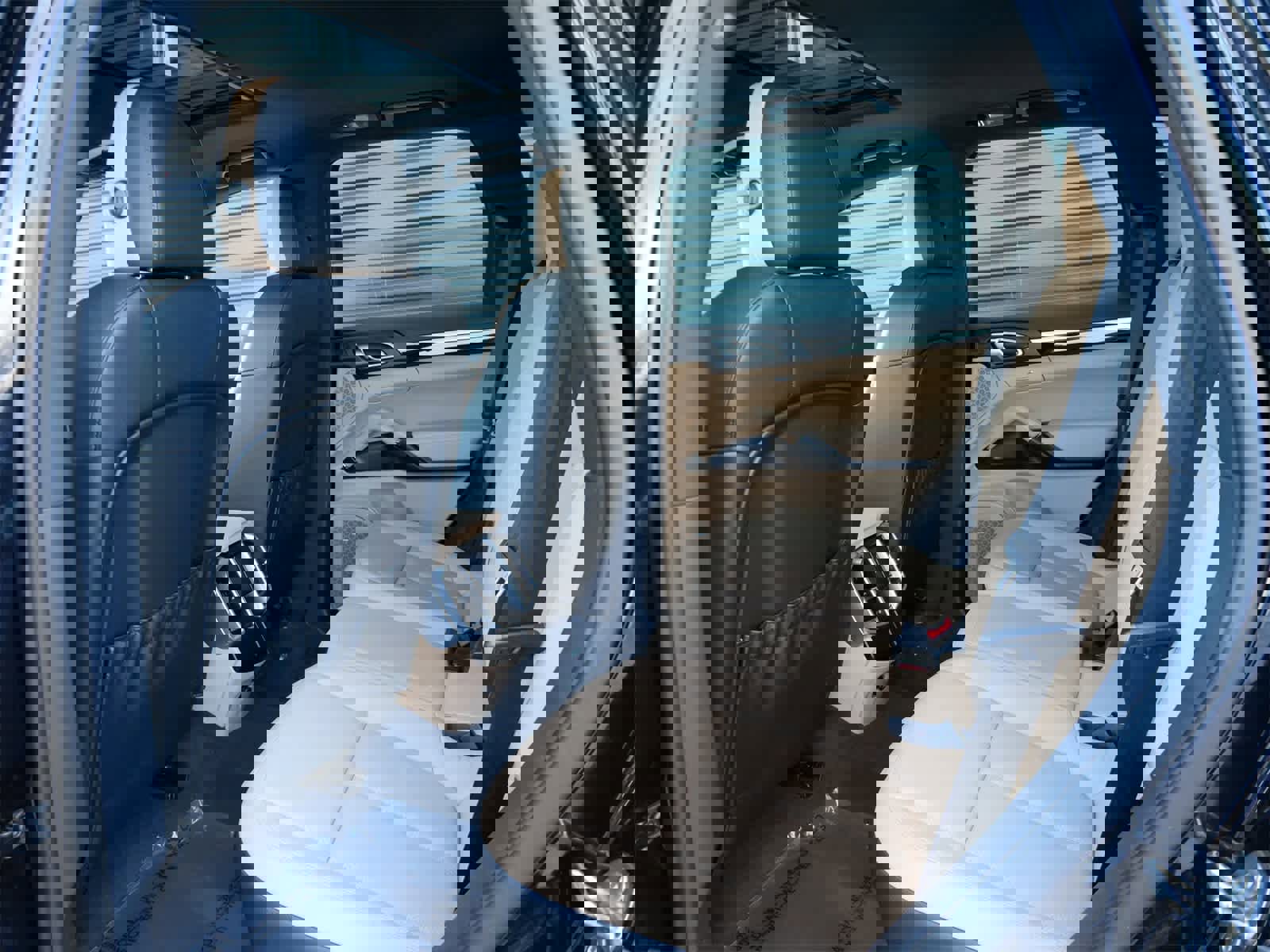 Used 2014 Porsche Cayenne Diesel Platinum Edition image 11