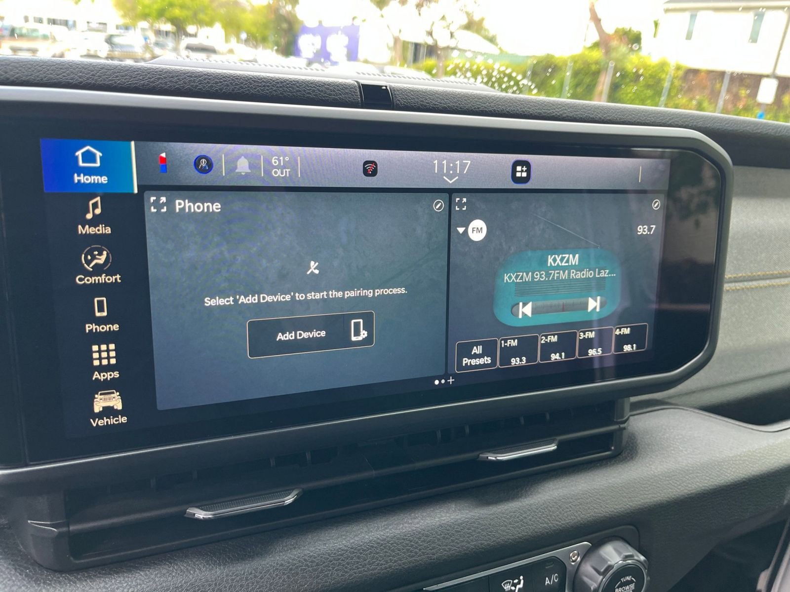 Used 2025 Jeep Wrangler Sport S image 20