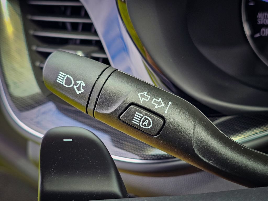 Used 2023 Buick Envision Essence AWD/4WD image 20