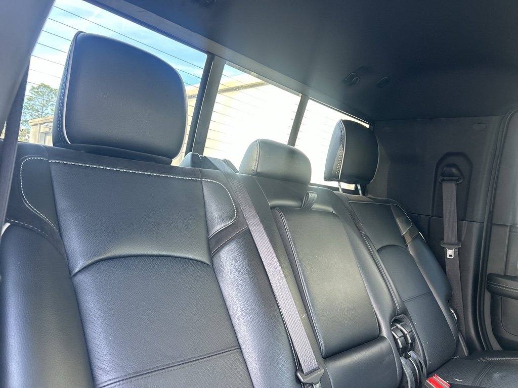 Used 2025 RAM 3500 Laramie image 13