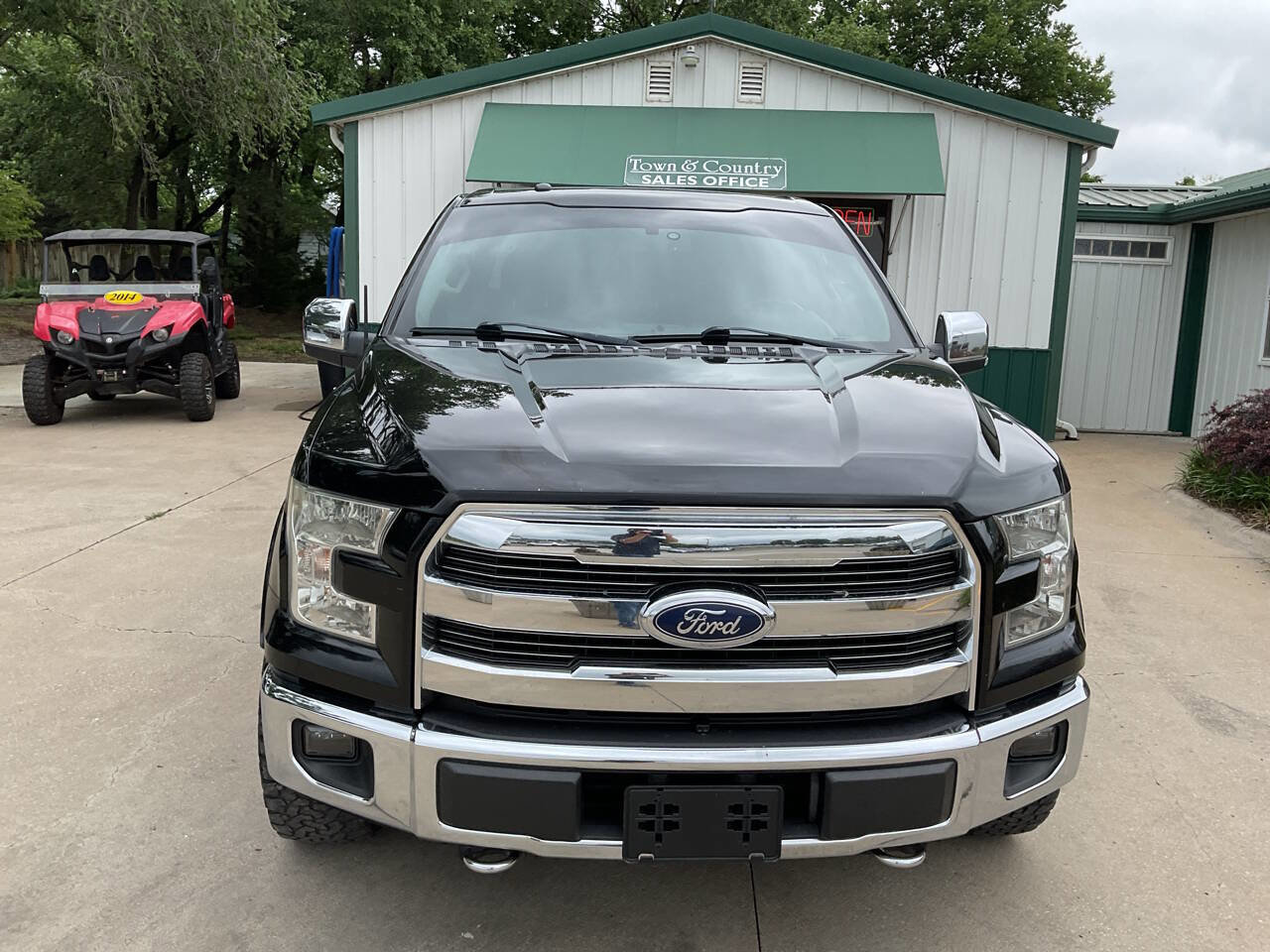 Used 2016 Ford F150 Lariat image 4