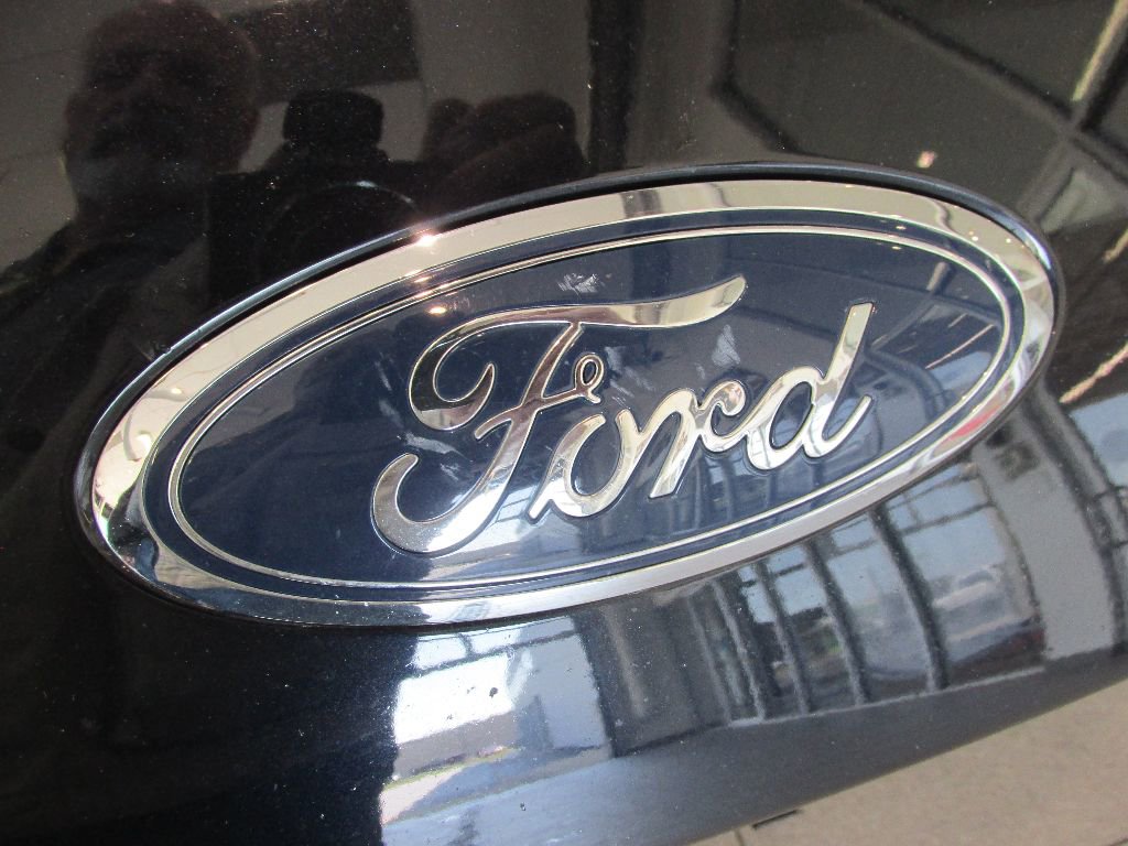 Used 2021 Ford Escape SE image 8