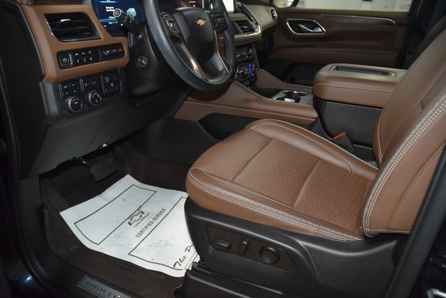 Used 2023 Chevrolet Suburban High Country w/ Premium Package image 40