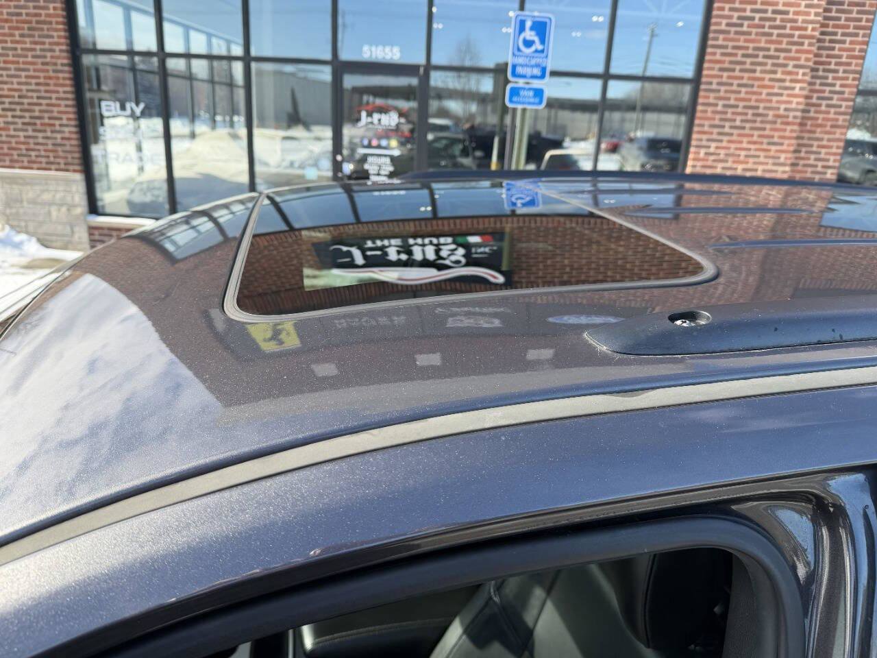 Used 2018 Jeep Grand Cherokee Altitude image 28