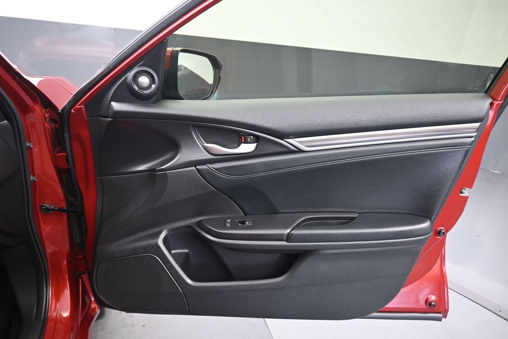 Used 2019 Honda Civic Touring image 42