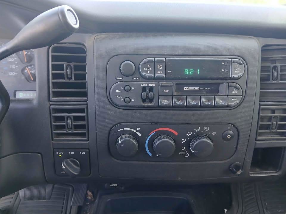 Used 2001 Dodge Dakota Sport AWD/4WD image 10