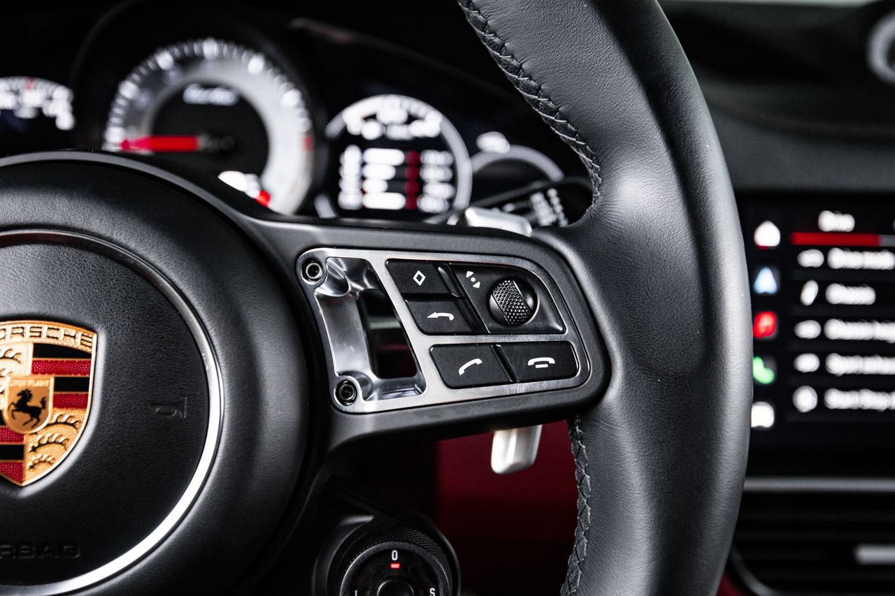 Certified 2022 Porsche Cayenne Turbo AWD/4WD image 16