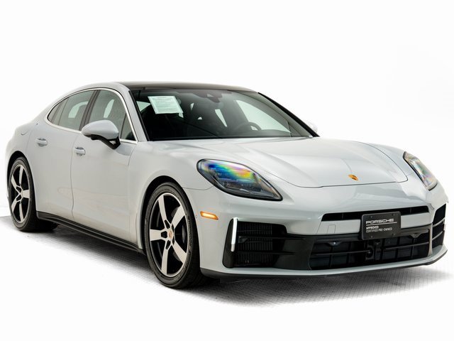 Used 2025 Porsche Panamera 4 image 32