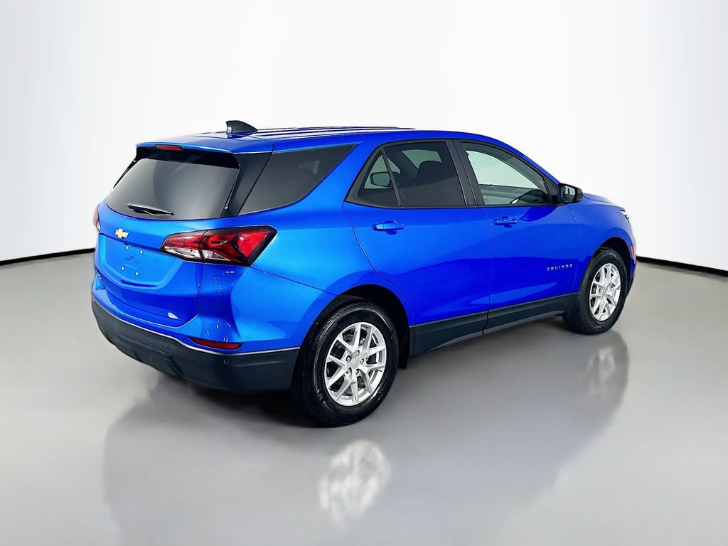 Used 2024 Chevrolet Equinox LS w/ LS Convenience Package FWD image 7