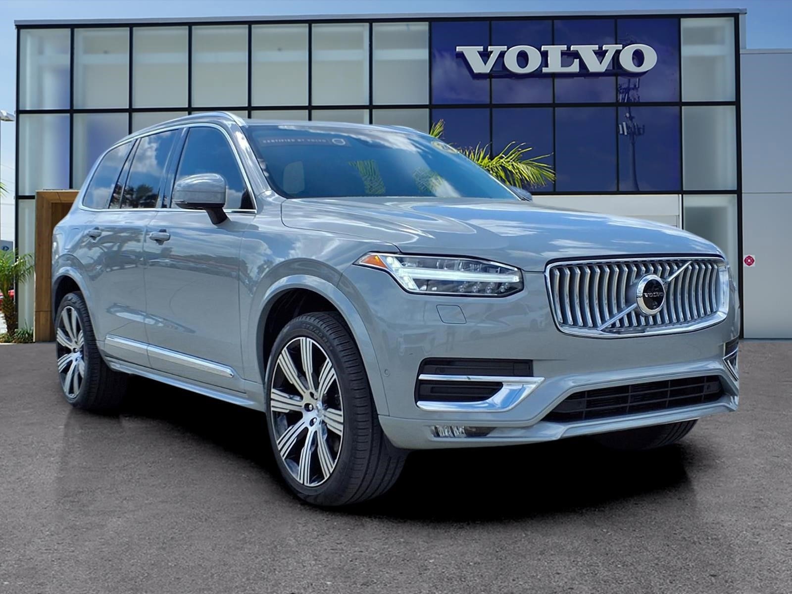 Certified 2024 Volvo XC90 B5 Plus w/ Protection Package Premier image 1