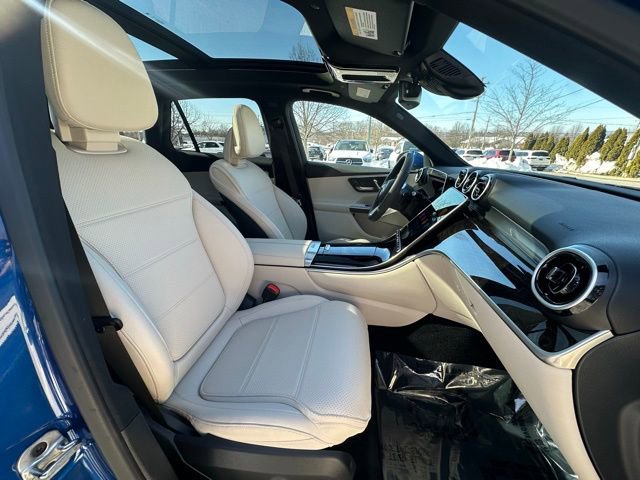 Used 2026 Mercedes-Benz GLC 300 4MATIC image 24